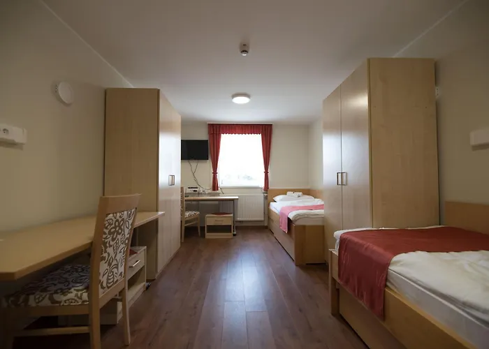 S Hotel - Simple City Centre Stay